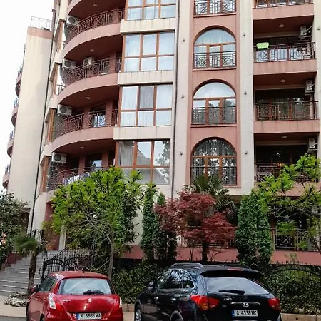 Апарт Хотел Пасифик 3 * ساني بيتش